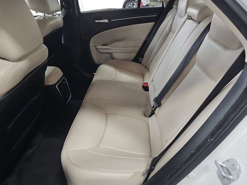 Used 2016 Chrysler 300 Touring L RWD image 6