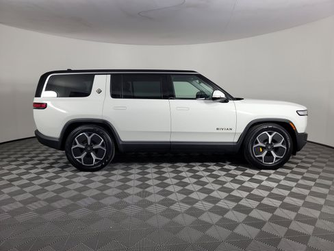 Used 2024 Rivian R1S Adventure AWD/4WD image 6