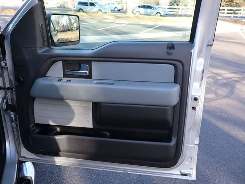 Used 2013 Ford F150 XLT w/ XLT Chrome Pkg image 26