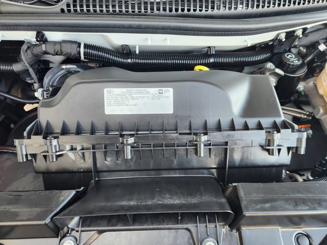 Used 2025 GMC Savana 2500 w/ Driver Convenience Package RWD image 31