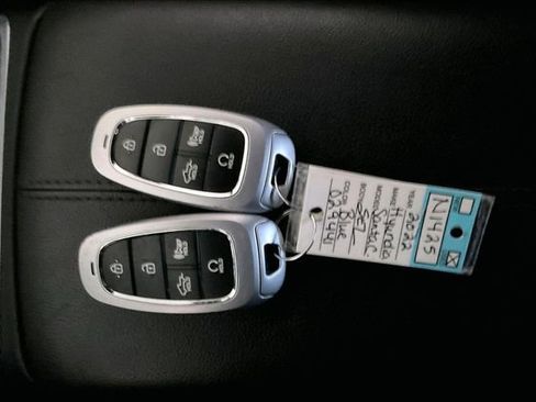 Used 2022 Hyundai Santa Cruz SEL w/ Cargo Package image 35