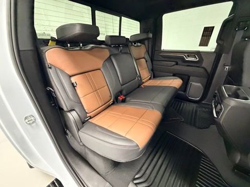 Certified 2025 Chevrolet Silverado 2500 High Country w/ Technology Package image 29