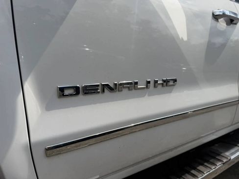 Used 2015 GMC Sierra 2500 Denali w/ Driver Alert Package AWD/4WD image 27