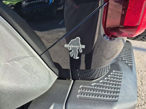 New 2025 Ford Bronco Heritage Edition image 7