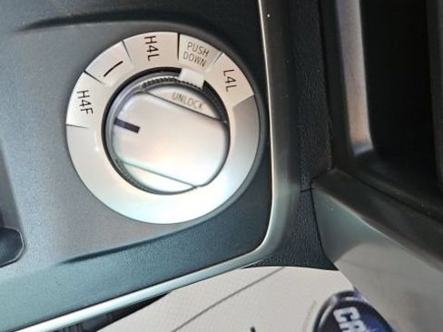 Used 2017 Toyota 4Runner 4WD image 33