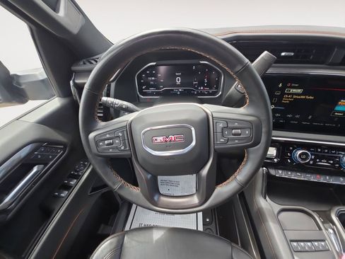 Used 2025 GMC Sierra 2500 AT4 w/ AT4 Premium Plus Package AWD/4WD image 12
