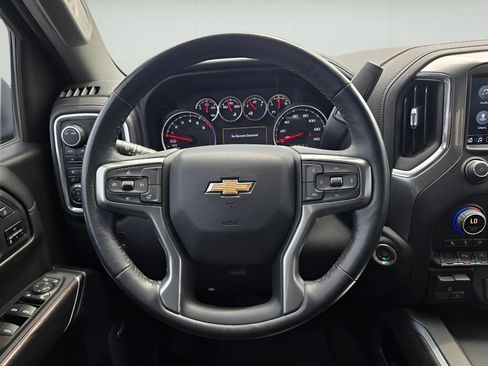 Used 2022 Chevrolet Silverado 1500 LTZ w/ LTZ Convenience Package II AWD/4WD image 12