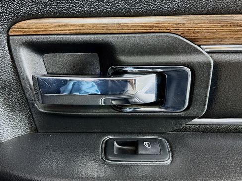 Used 2017 RAM 2500 Laramie w/ Convenience Group image 52