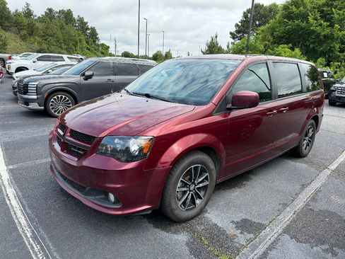 Used 2019 Dodge Grand Caravan GT FWD image 1