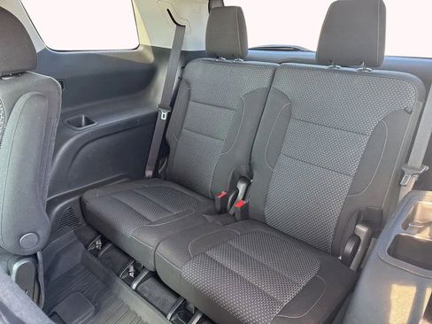 Used 2023 GMC Acadia SLE w/ Driver Convenience Package image 29