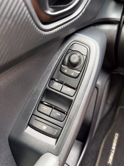 Used 2024 Subaru Crosstrek 2.0i Premium AWD/4WD image 18