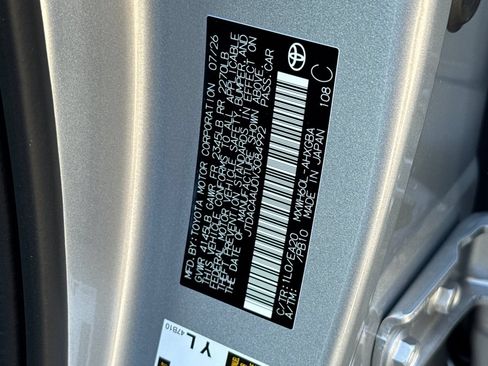 New 2027 Toyota Prius XLE FWD image 34
