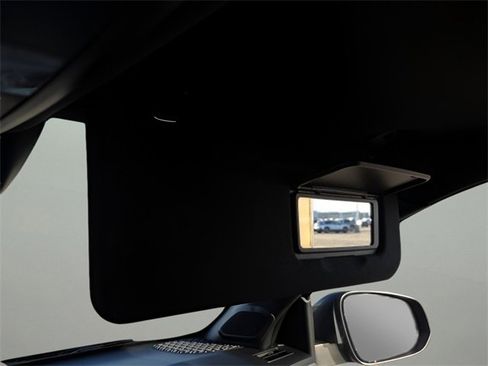 Used 2024 Toyota Tacoma TRD Sport w/ TRD Sport Upgrade Package image 33