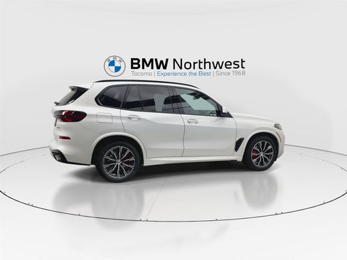 New 2026 BMW X5 xDrive40i w/ Executive Package AWD/4WD image 4