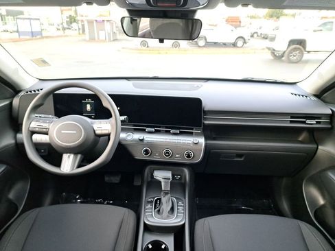 New 2026 Hyundai Kona SE AWD/4WD image 18