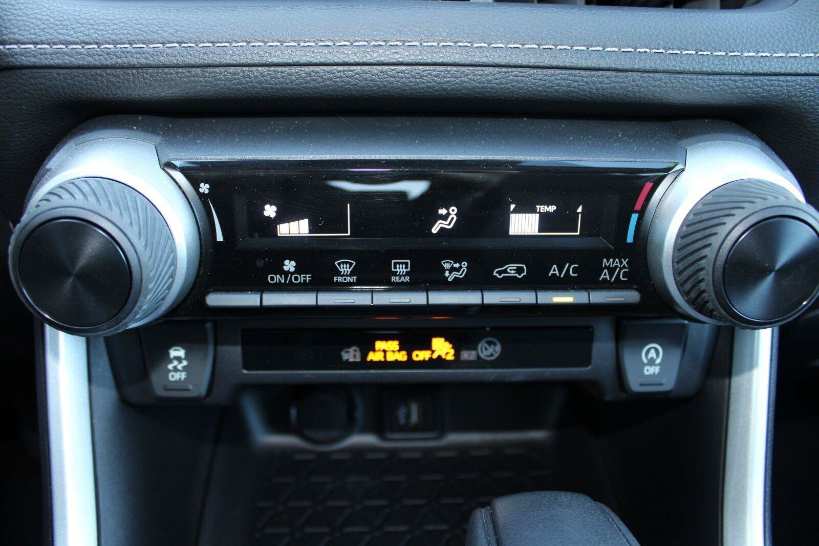 Certified 2024 Toyota RAV4 LE AWD/4WD image 23