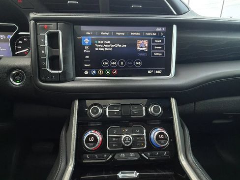 Used 2021 GMC Yukon Denali w/ Denali Premium Package AWD/4WD image 72