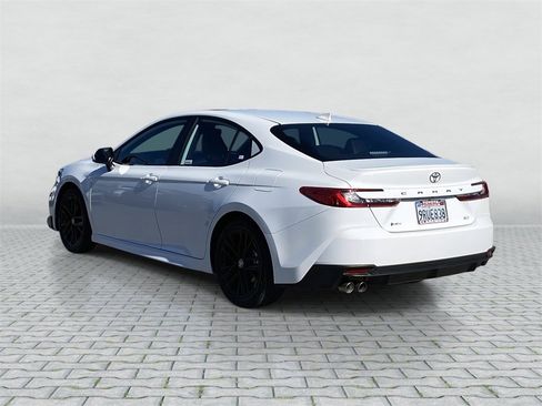 Certified 2025 Toyota Camry SE image 4