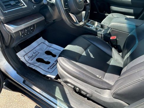Used 2018 Subaru Outback 2.5i Limited AWD/4WD image 10