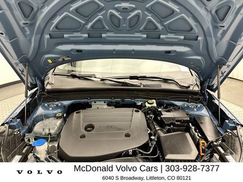 Certified 2024 Volvo XC40 B5 Plus w/ Protection Package Premier AWD/4WD image 26