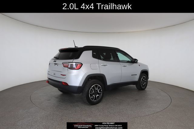 Used 2025 Jeep Compass Trailhawk AWD/4WD image 20