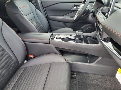 New 2026 Nissan Rogue SV image 9