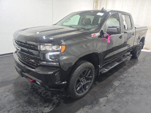 Used 2022 Chevrolet Silverado 1500 LT Trail Boss w/ Convenience Package II AWD/4WD image 1