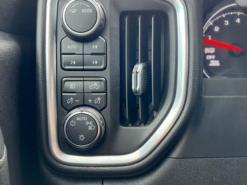 Used 2021 Chevrolet Silverado 1500 RST image 13