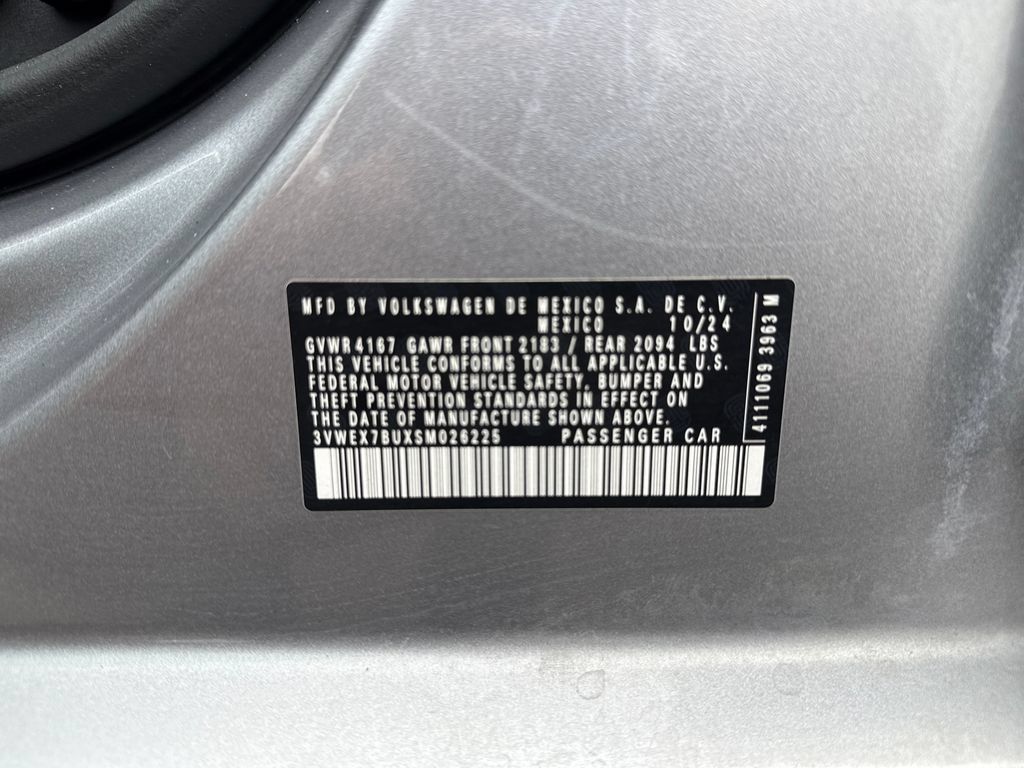 Used 2025 Volkswagen Jetta SE FWD image 30