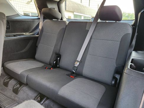 Used 2020 Chevrolet Traverse LT w/ Driver Confidence II Package AWD/4WD image 17