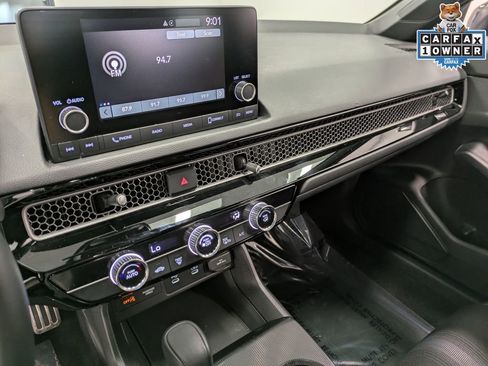 Used 2025 Honda Civic Sport image 10