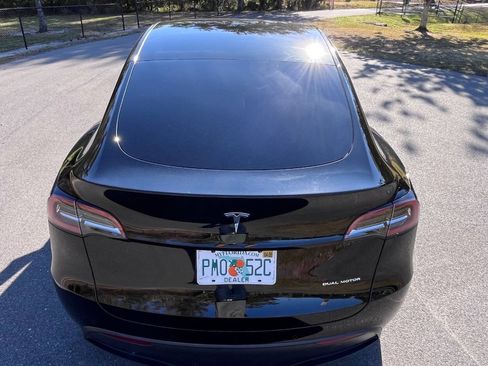Used 2021 Tesla Model Y Long Range AWD/4WD image 6
