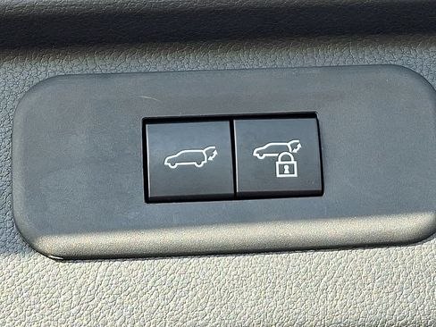 Certified 2024 Toyota Grand Highlander AWD image 30