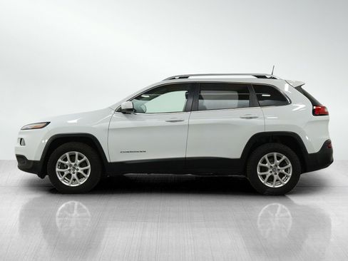 Used 2016 Jeep Cherokee Latitude w/ Safety/Convenience Group image 2