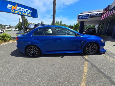 Used 2010 Mitsubishi Lancer Evolution SE AWD/4WD image 8