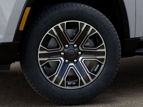 New 2026 Jeep Grand Wagoneer 4WD w/ Premium Group I image 8