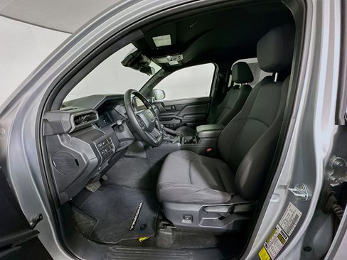 Used 2024 Toyota Tacoma SR image 13