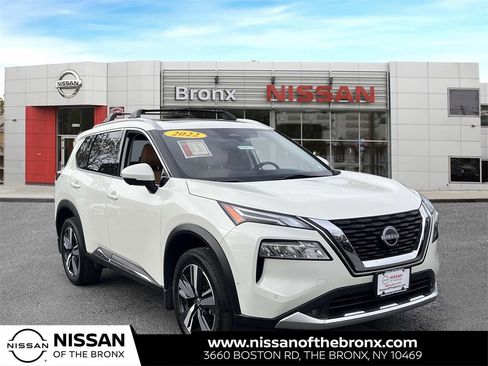 Used 2022 Nissan Rogue Platinum w/ Head-Up Display Package image 1