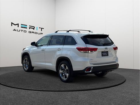 Used 2019 Toyota Highlander Limited Platinum image 7