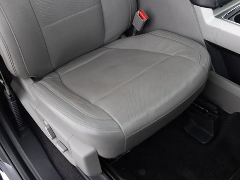 Used 2016 Ford F150 Lariat image 29