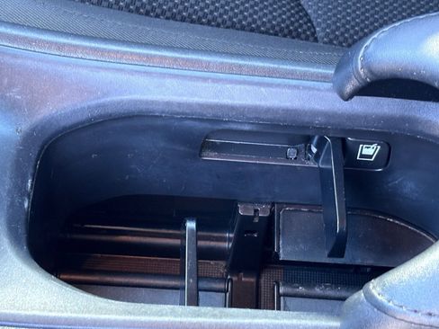 Used 2022 Honda HR-V EX image 32