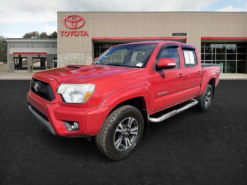 Used 2015 Toyota Tacoma Base w/ TRD Sport Package image 1