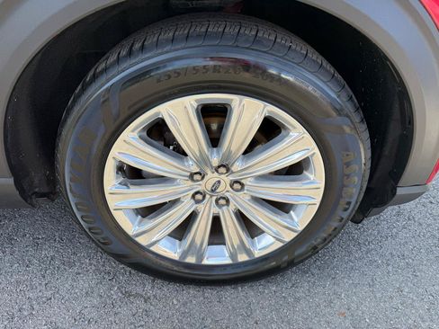 Used 2020 Ford Explorer Limited RWD image 49