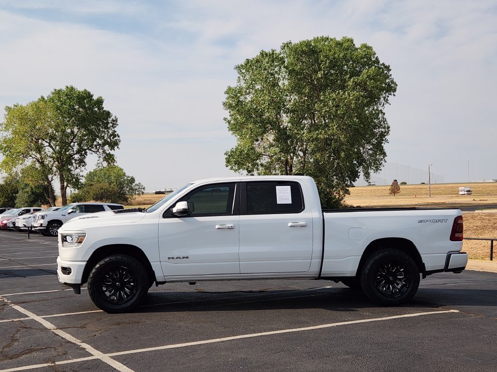 Used 2023 RAM 1500 Laramie AWD/4WD image 4
