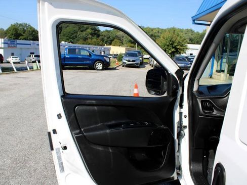 Used 2021 RAM ProMaster City Tradesman SLT image 19