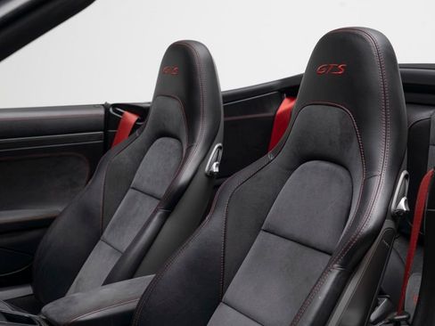 Used 2017 Porsche 911 Carrera GTS w/ GTS Interior Package image 12