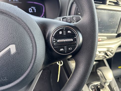 Used 2024 Kia Soul LX w/ Option Group 015 image 16