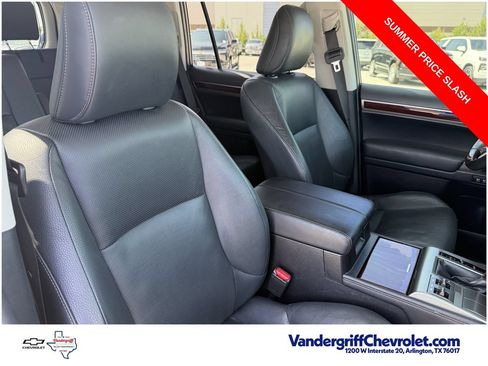 Used 2019 Lexus GX 460 Premium AWD/4WD image 24