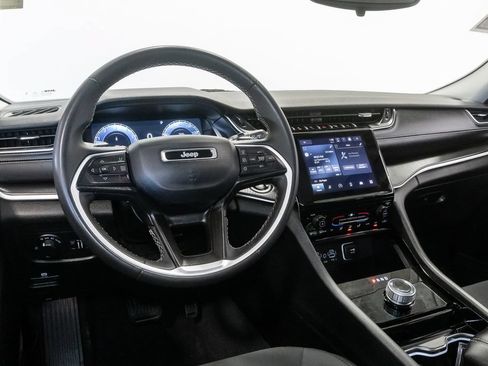 Certified 2023 Jeep Grand Cherokee L Laredo AWD/4WD image 7