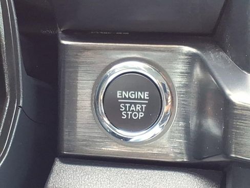 Certified 2025 Ford F250 Lariat w/ Lariat Ultimate Package image 26